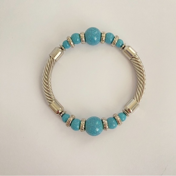 Jewelry - Turquoise Color & Silver Tone Bracelet